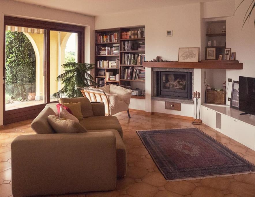 La Tua Villa Sul Lago - Casa Kollegger Luino Exterior foto